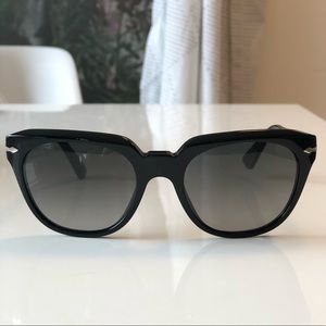 Persol Sunglasses 3111S 95/71 Black Frame 50mm